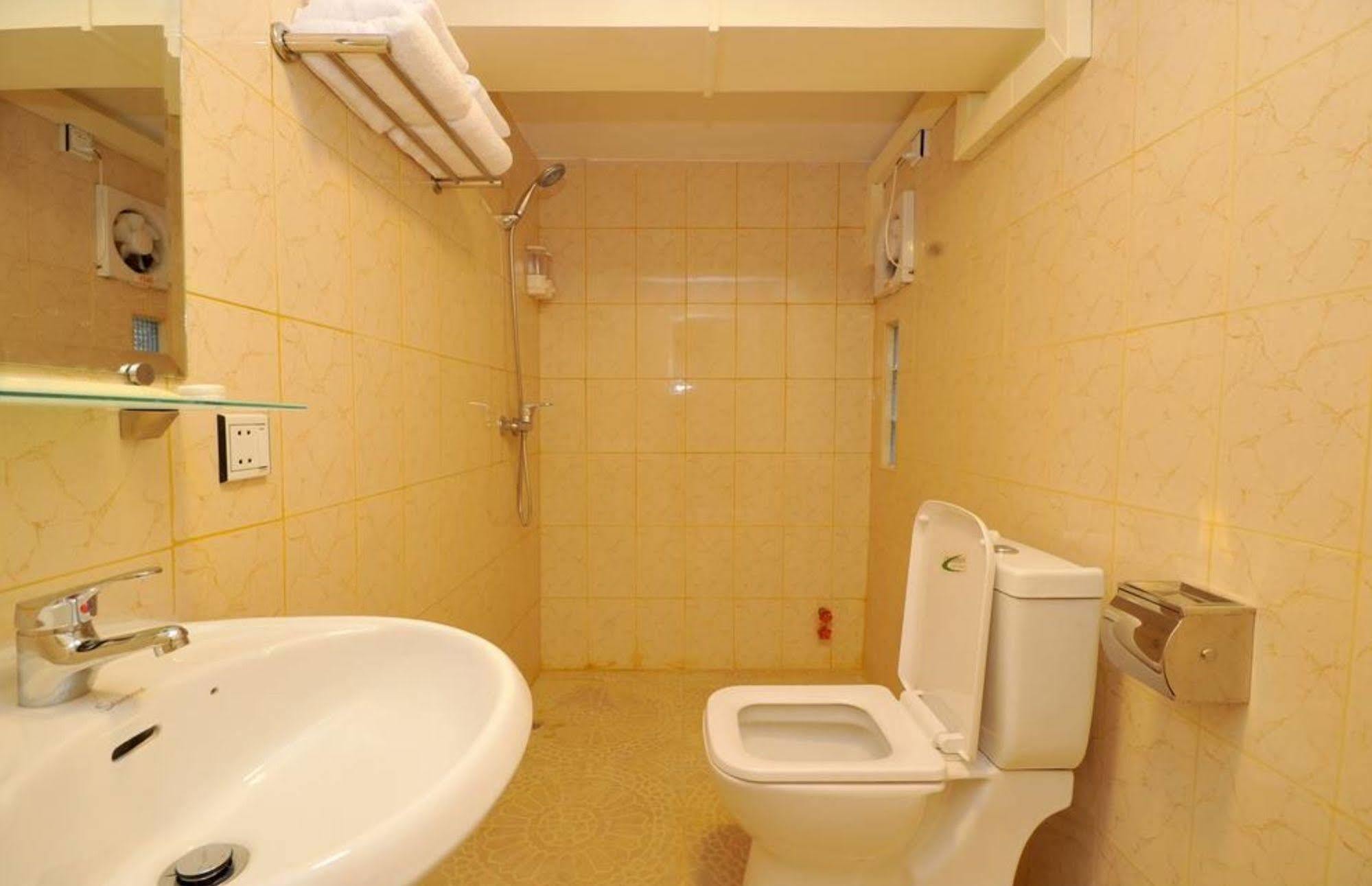 يانغون York Residence المظهر الخارجي الصورة
